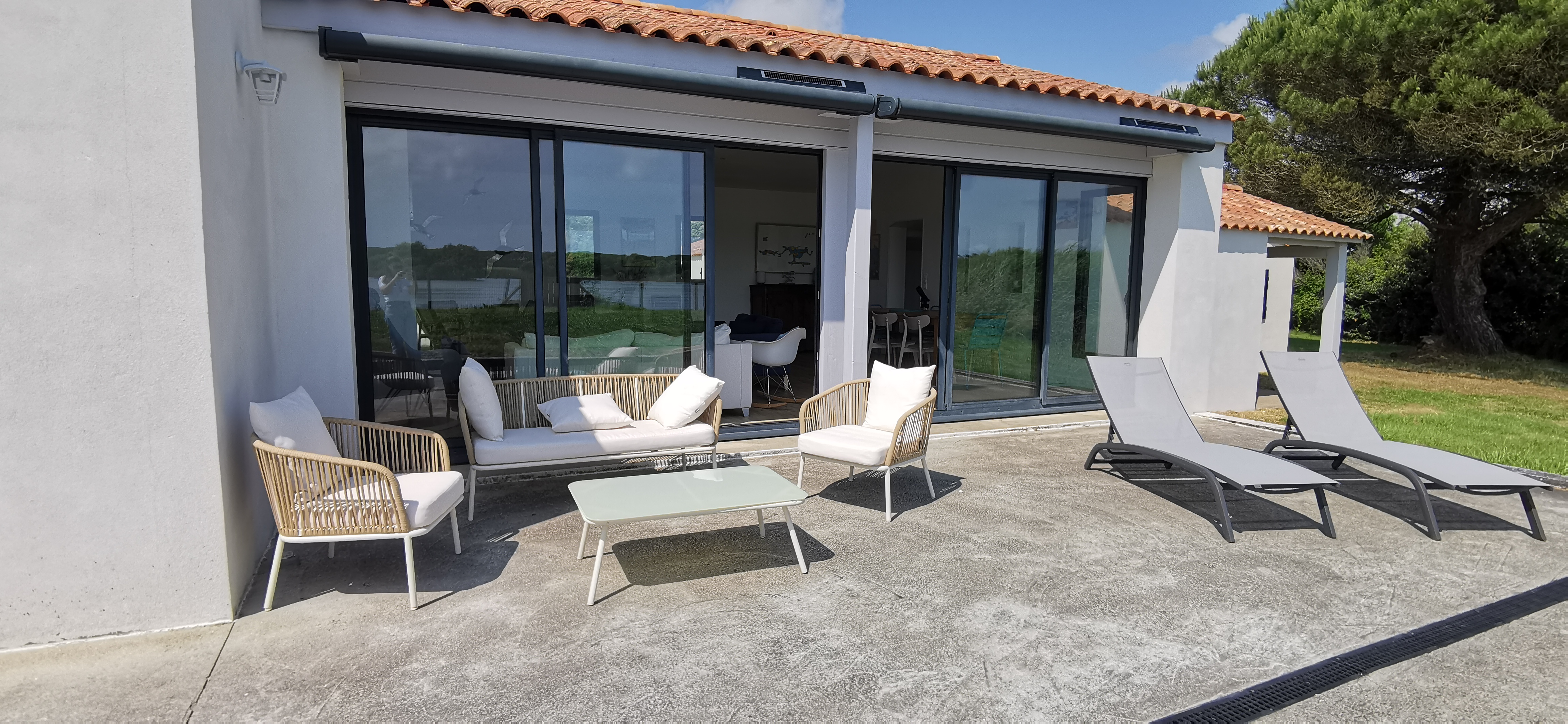 MAISON DE FAMILLE SUR DOMAINE PRIVE !